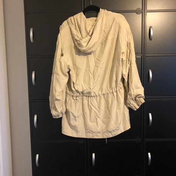 100% Silk Jacket!! - Picture 6 of 8